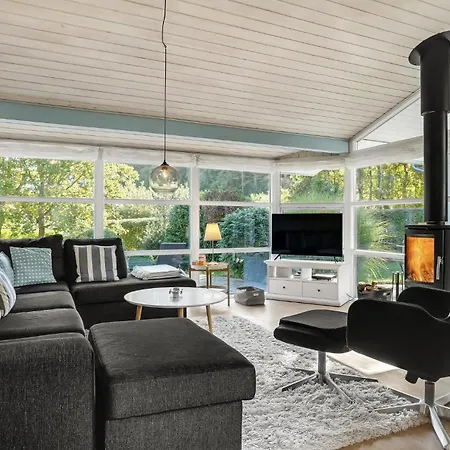 3 Bedroom Cozy In Casa vacanze Ebeltoft